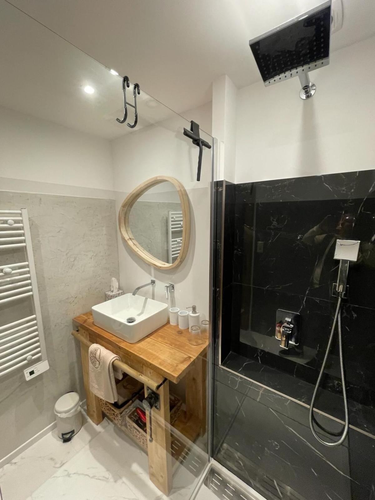 Maison Cosy, 2 Chambres, Adossee Aux Remparts Aigues-Mortes Exterior foto